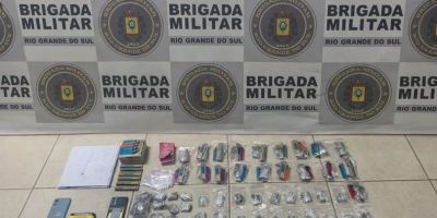 Dupla é presa por tráfico de drogas em Camaquã