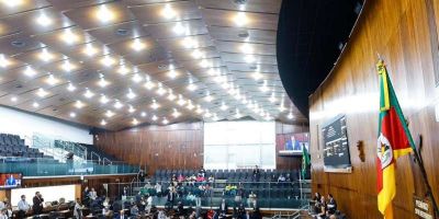 Assembleia aprova pacote de projetos para combater feminicídios e violência conta a mulher