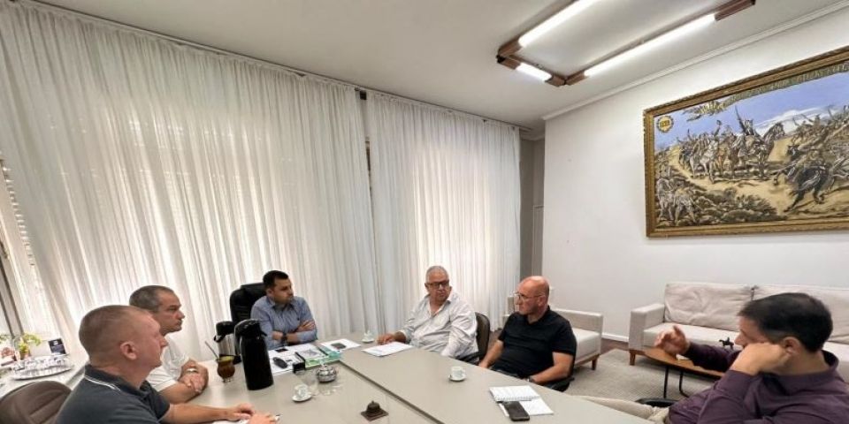Prefeitura de Camaquã e AUD alinham desassoreamento de arroios e substituição de pontes