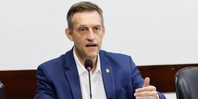 Pasin protocola projeto para proibir cobrança de múltiplas tarifas de água em hotéis e pousadas