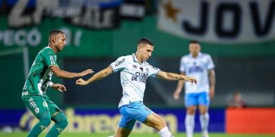 Estrangeiros marcam e Grêmio e Chapecoense empatam em 1 a 1