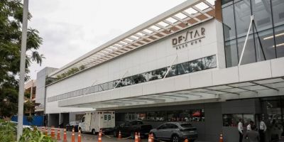 Bolsonaro mantém melhora clínica e laboratorial, mas segue em UTI