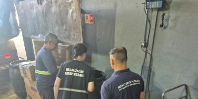 Fiscalização apreende 3,5 toneladas de produtos impróprios em Santana do Livramento