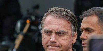 Médica citou risco de morte ao transferir Bolsonaro para hospital