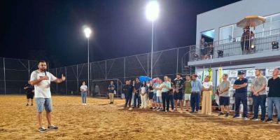 Quadras de futebol e vôlei são oficialmente inauguradas na Prainha, em Camaquã