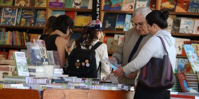 Número de consumidores de livros aumenta e chega a 18% da população