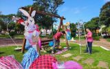 Praça de Tapes recebe decoração especial para a Páscoa