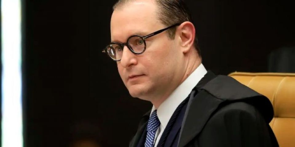 Zanin condena acusado de participar de trote misógino contra alunas