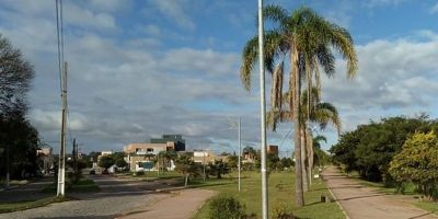 Vereadora solicita reforço urgente na iluminação da Praça da Legalidade, em Camaquã