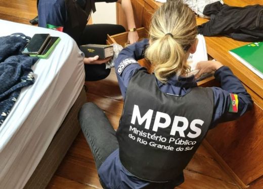 Mulher acusada por fraude em tratamentos de home care é presa no RS