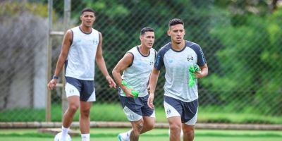 Após 30 dias sem vencer no Brasileirão, Grêmio busca retomar vitórias neste sábado (18)