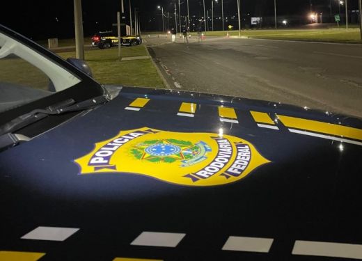 Homem é preso com haxixe e skunk na BR-290 em Eldorado do Sul