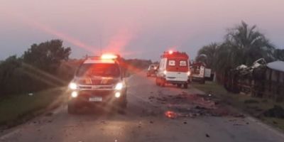 Homem morre em acidente entre carro e caminhão na BR-471 em Santa Vitória do Palmar