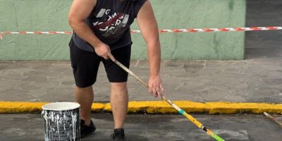 Sinalização viária passa por manutenção nas proximidades do Hospital de Camaquã