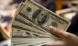 Dólar cai para R$ 4,95 e fecha no menor valor em dois anos