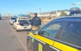 PRF prende quadrilha com mercadorias furtadas na BR-116, em Camaquã