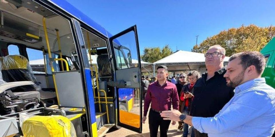Camaquã recebe micro-ônibus para transporte de pacientes