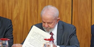 Lula veta lei que reconhece estágio como experiência profissional