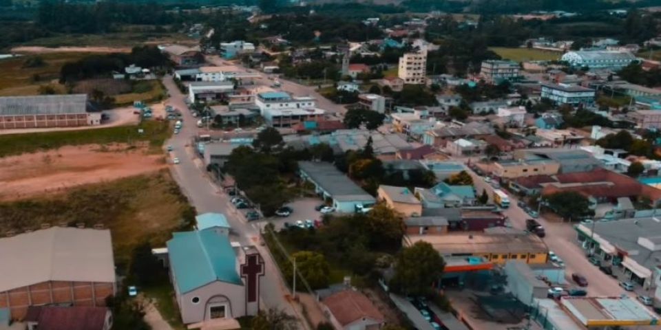 VÍDEO: Cerro Grande do Sul completa 38 anos de emancipação nesta terça (12)