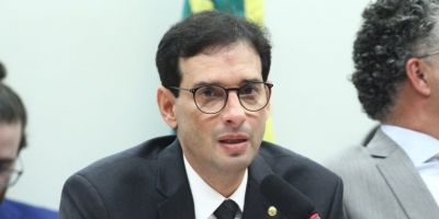 Comissão especial pode votar parecer sobre o fim da escala 6x1 nesta quarta (27)
