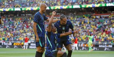 Brasil vence Egito por 2 a 1 no último compromisso antes da Copa do Mundo