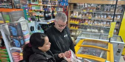 Uma tonelada de produtos impróprios para consumo é apreendida em Alegrete