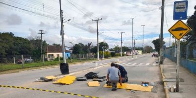 Prefeitura de Tapes inicia instalação de lombadas de borracha