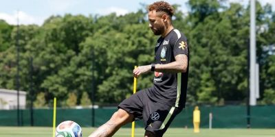 Neymar volta a treinar com a seleção a 2 dias do jogo contra o Haiti