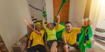 A Copa passa, as lembranças ficam: Brasil x Noruega pode ser mais uma oportunidade para fortalecer os laços entre pais e filhos