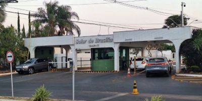 Moraes suspende visitas a Bolsonaro na prisão domiciliar