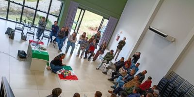 Juventude rural participa de encontro de formação e liderança em Dom Feliciano