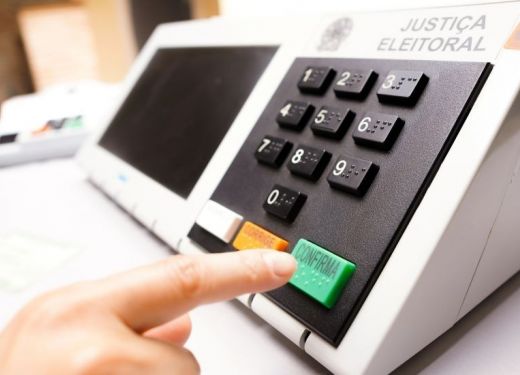 Partidos brasileiros têm até dia 15 para registrarem candidaturas nos tribunais