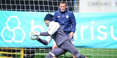 Tentando sair da zona de rebaixamento, Grêmio recebe o São Paulo na Arena