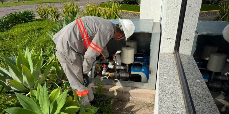 Corsan instala 209 equipamentos para reduzir rompimentos, vazamentos e acelerar retomada do abastecimento em 74 municípios