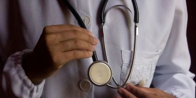 Clínico, neurologista ou cardiologista? Saiba qual médico procurar para cada sintoma
