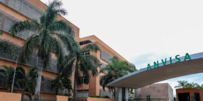 Anvisa proíbe fabricação e venda de 12 produtos de limpeza