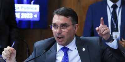 Missão pede investigação sobre filiação falsa de Flávio ao partido