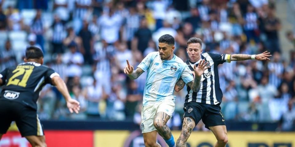 Grêmio não compete e sofre goleada para o Atlético-MG pelo Brasileirão