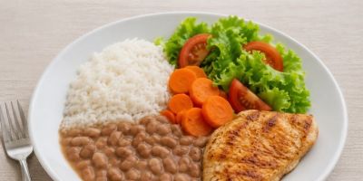 Maior consumo de arroz e feijão está associado a 44% menos insuficiências nutricionais, aponta estudo