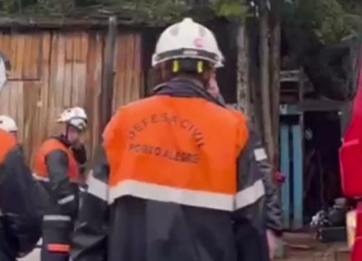 Menino de sete anos morre após árvore cair sobre residência durante temporal em Porto Alegre