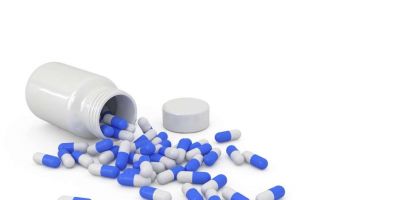 USP fecha laboratório e denuncia professor que produzia pílula do câncer