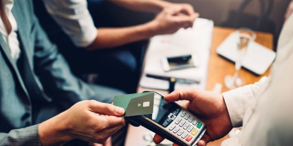 Maquininha inteligente: quais recursos podem facilitar a rotina de um negócio?