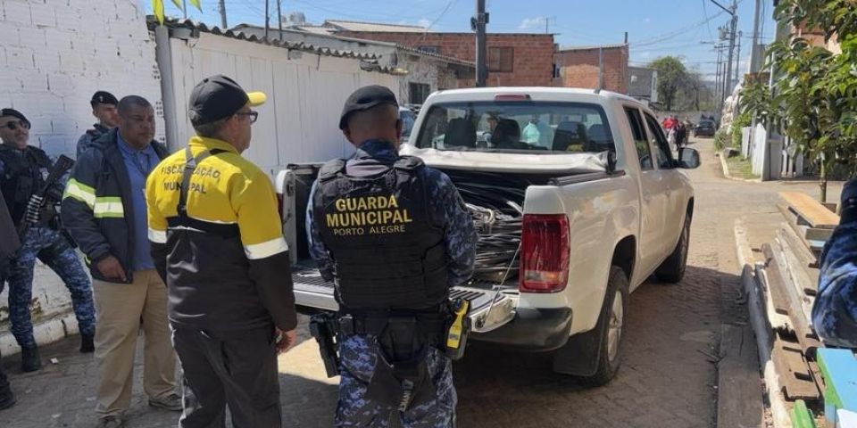Operação integrada apreende 83 kg de cabos furtados em Porto Alegre