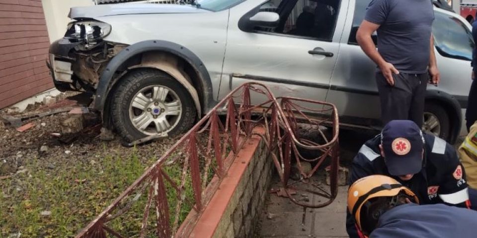 Motorista sofre mal súbito e se envolve em acidente em Camaquã
