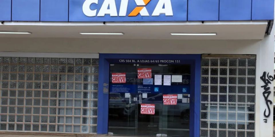 Caixa entra em greve nacional; BB tem paralisação parcial