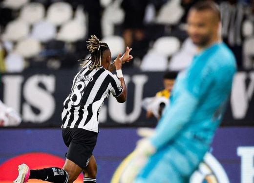 Grêmio perde para o Botafogo por 3 a 2 e segue em situação crítica no Brasileirão