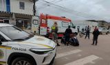 Motociclista fica ferido em acidente com carro no centro de Camaquã