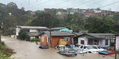 Sobe para quatro o número de mortos após temporais no RS