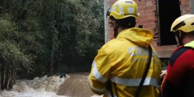 Sobe para seis o número de mortos após temporal no RS
