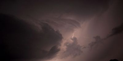 Tempestades com chuva intensa, queda de granizo e rajadas de vento devem atingir o RS